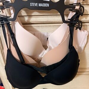 Steve Madden Women's Black Nude and Light Pink Bra 3 pack. Never worn!